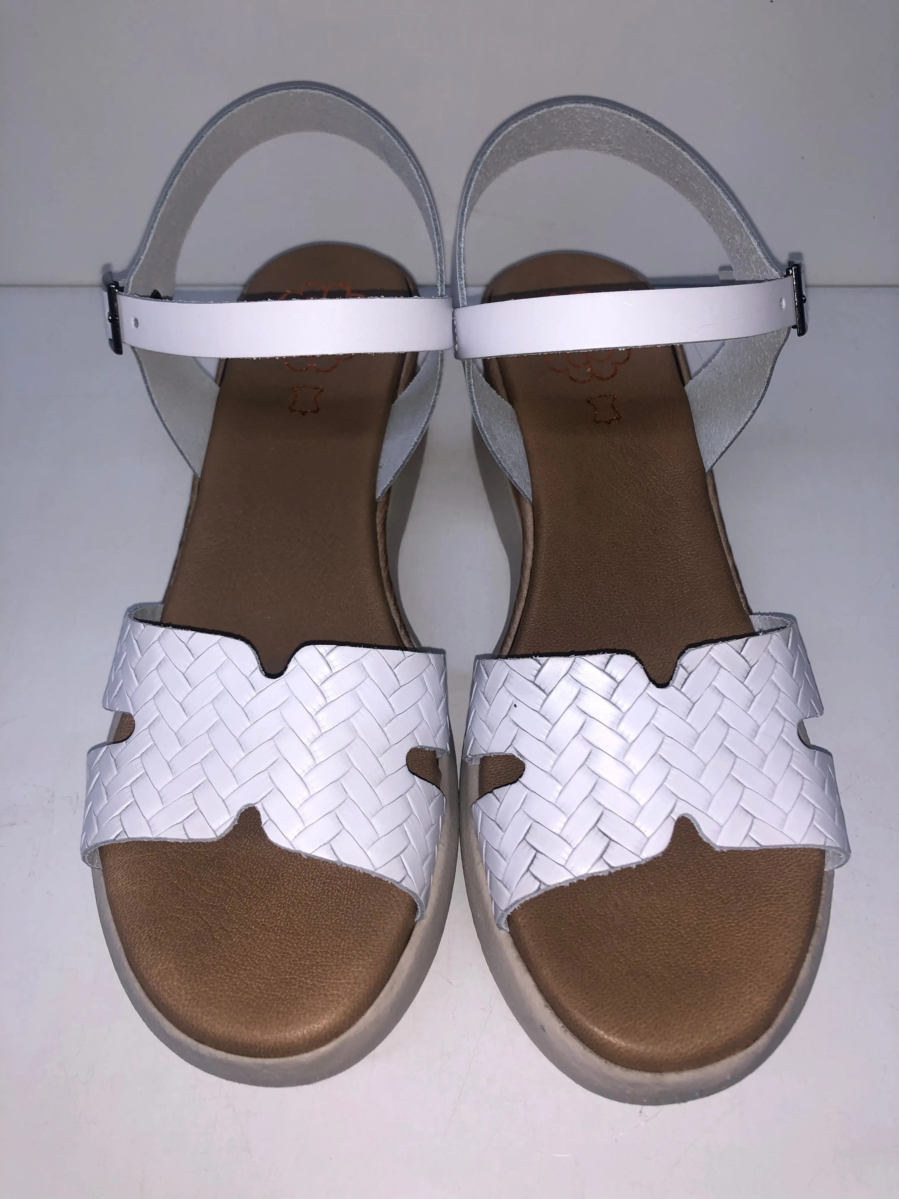 3026 WHITE