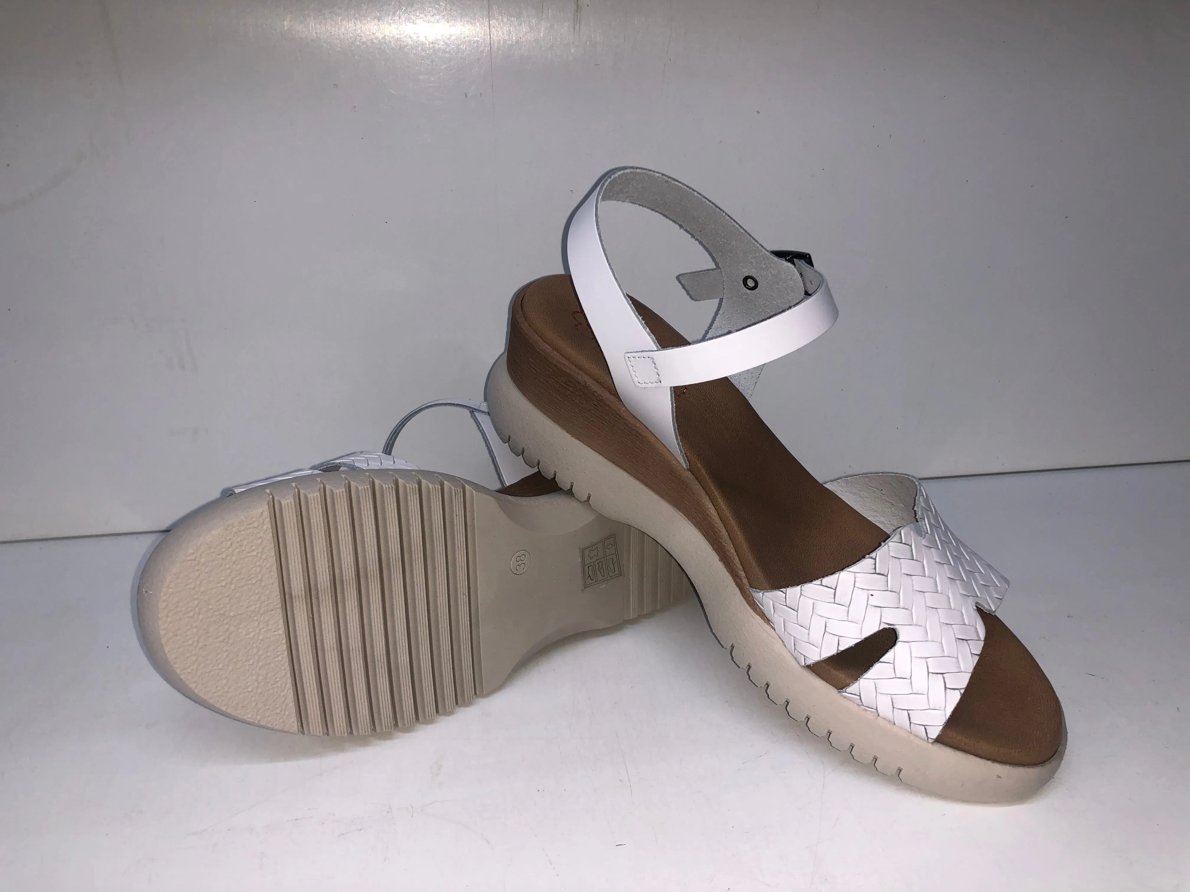 3026 WHITE