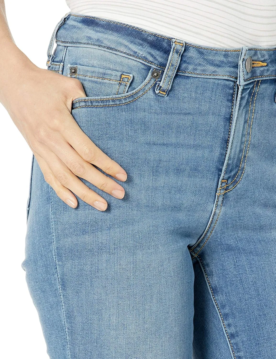 Amazon Essentials Women's Mid-Rise Stretchy Skinny Jean