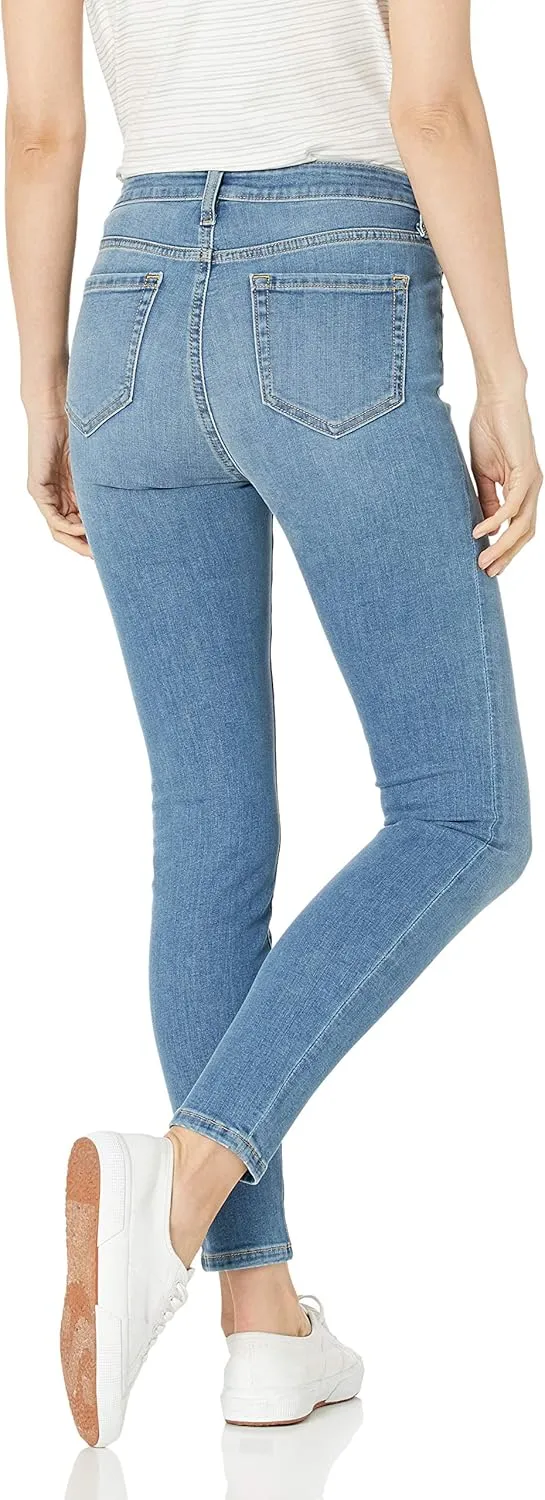 Amazon Essentials Women's Mid-Rise Stretchy Skinny Jean