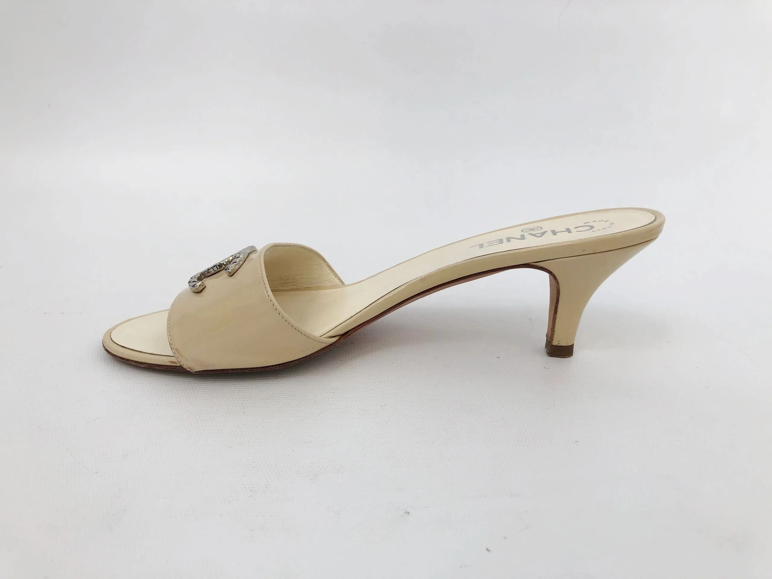 Chanel Cc Sandal Size 39 It (9 Us)