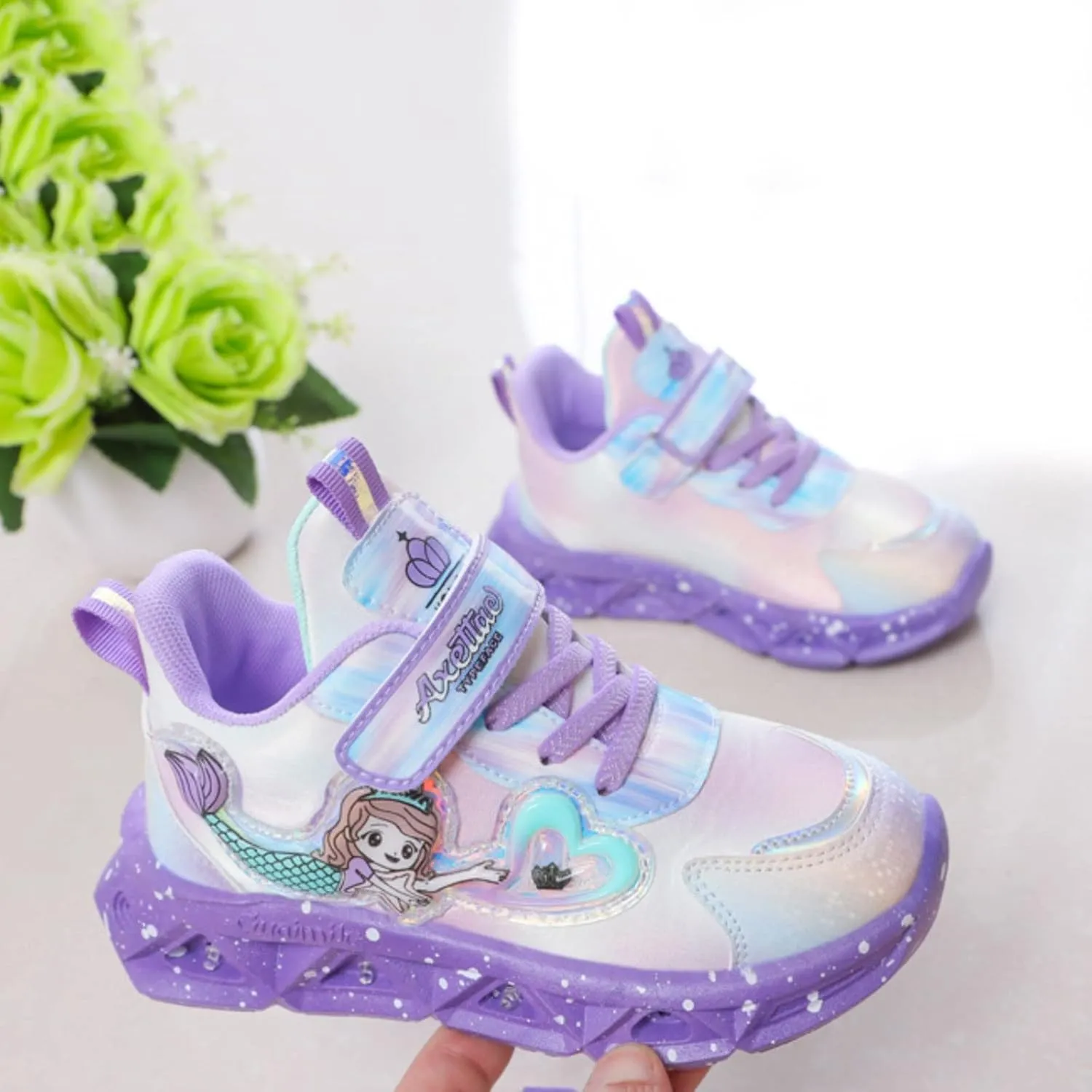 Girls’ Princess Shoes Slip On Light-Up Sneakers Mermai𝐝 Shoes Breathable Mesh Sneakers Lightweight Running Shoes