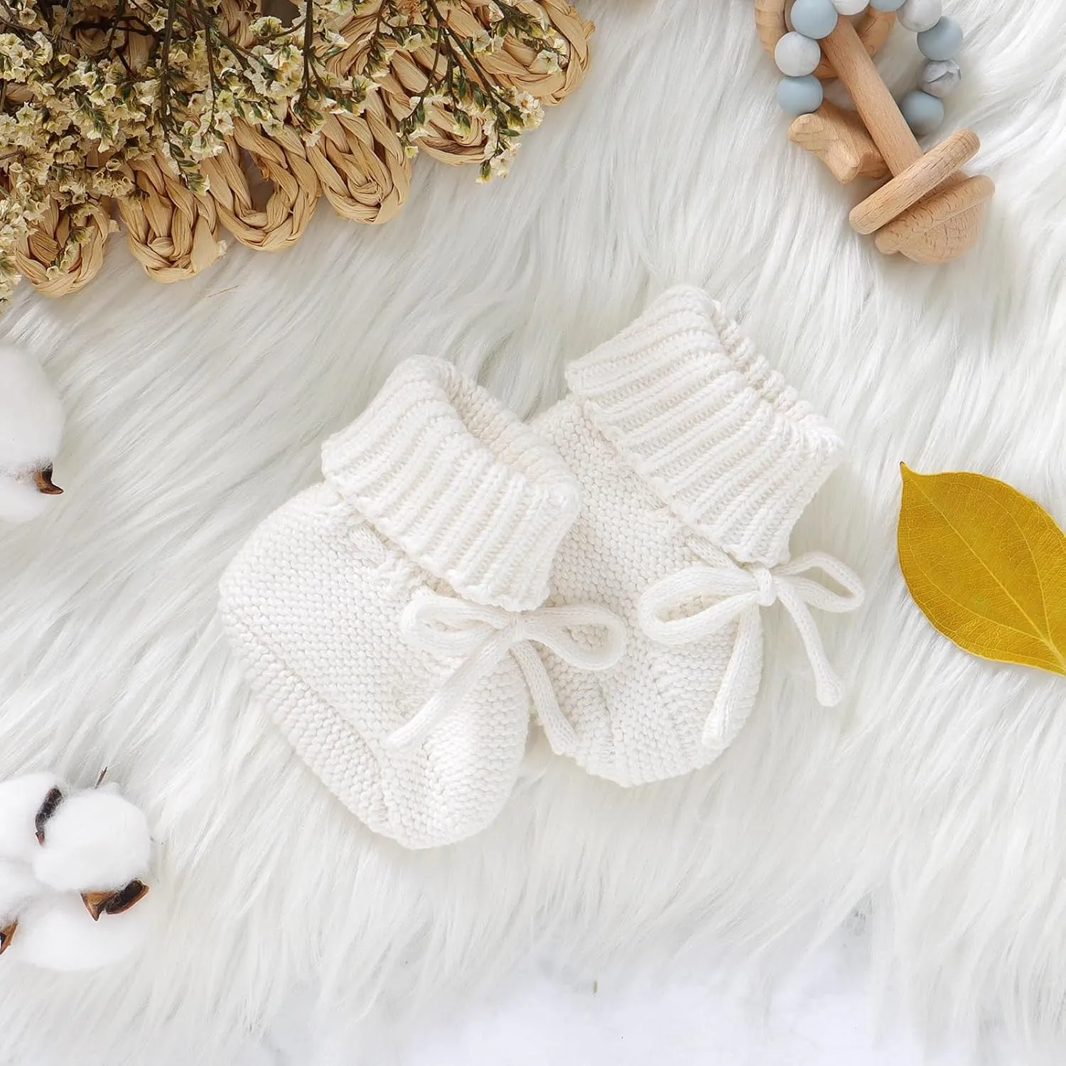 Hadetoto Baby Booties Newborn First Walkers Cozy Shoes Warm Knit Soft Booties for Toddler Infant Boy Girl