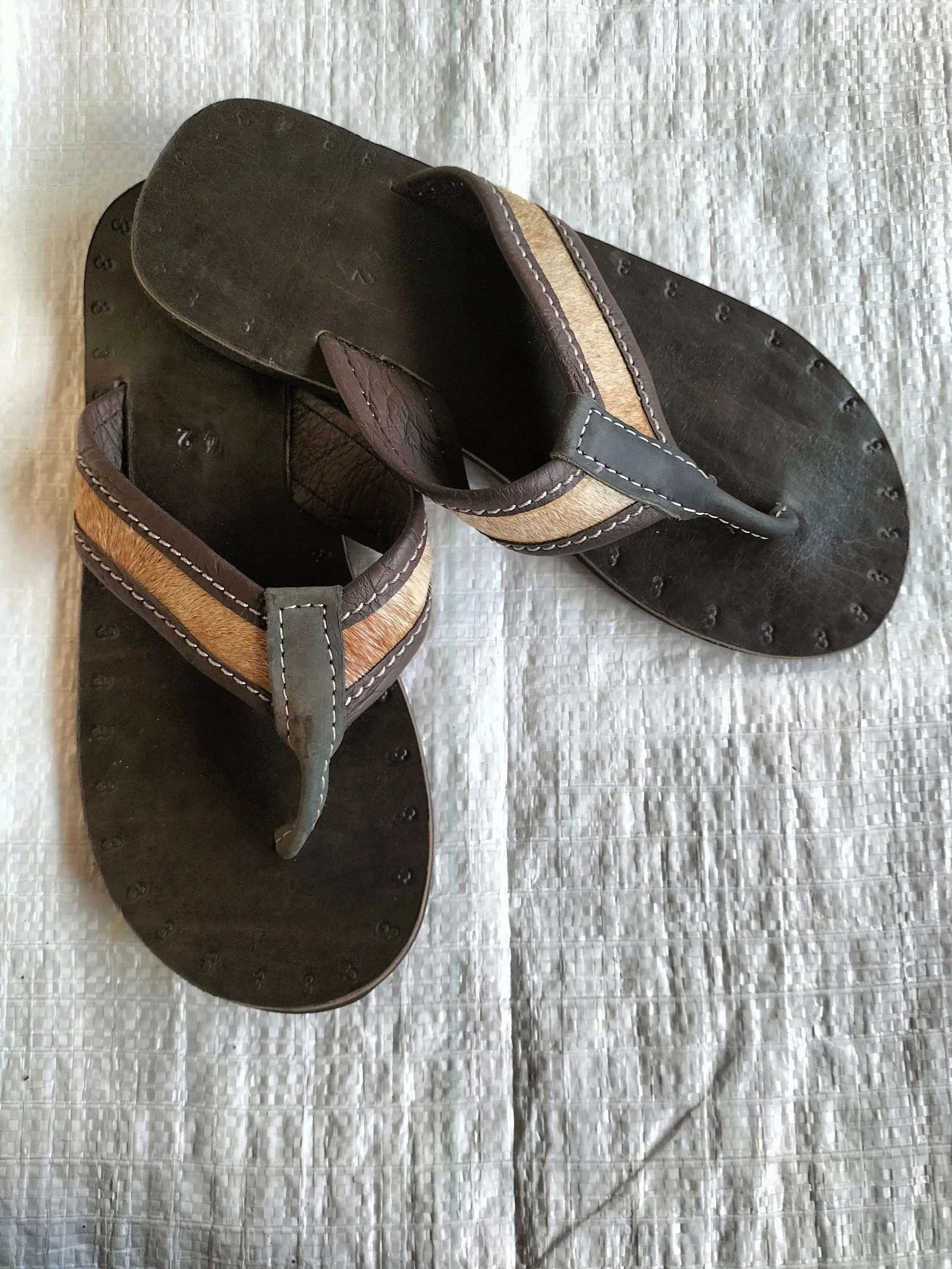 Handmade African Men's Sandals/Genuine Leather Beaded Flip-Flops/Comfortable Summer Sandals for Men/African Shoes/Unique Gift for Him
