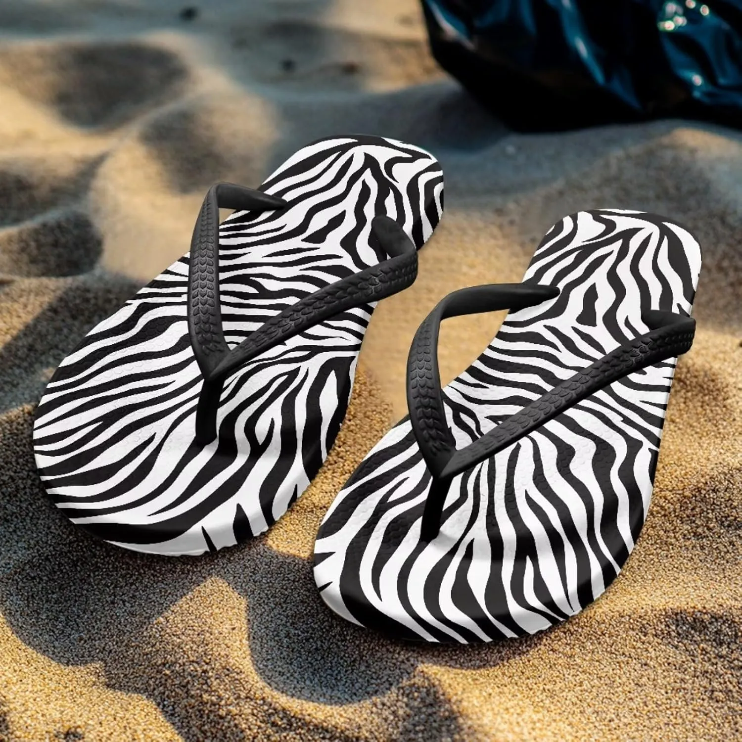 Jeiento Beach Flip Flops for Women Summer Dressy Sandals Ladies Slip On Leopard Flip Flops Fashion Thong Sandals