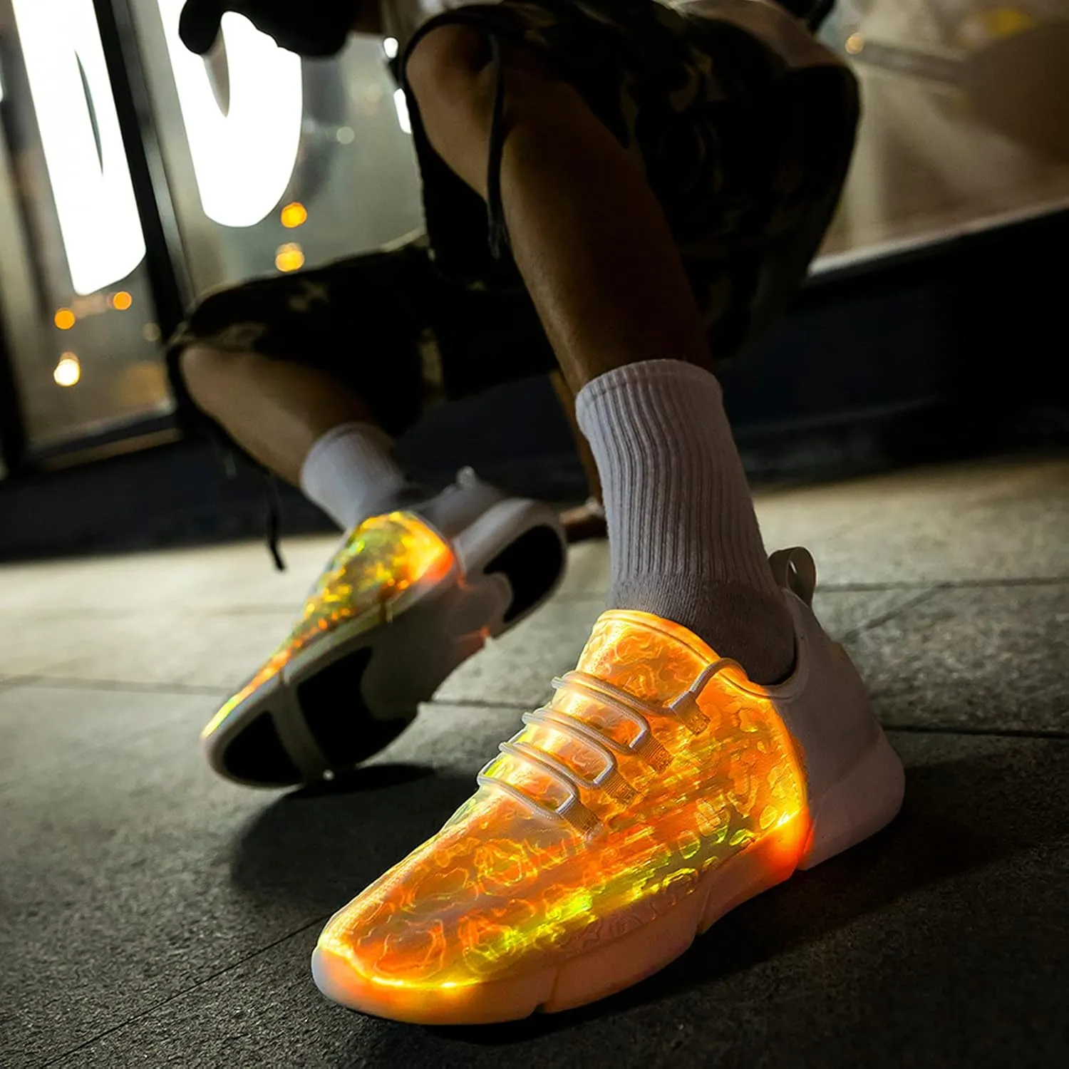 LED Fiber Optic Shoes Light Up Sneakers for Women Men Luminous Trainers Flashing Sneakers for Festivals, Christmas, Halloween, New Year Party with USB Charging, White