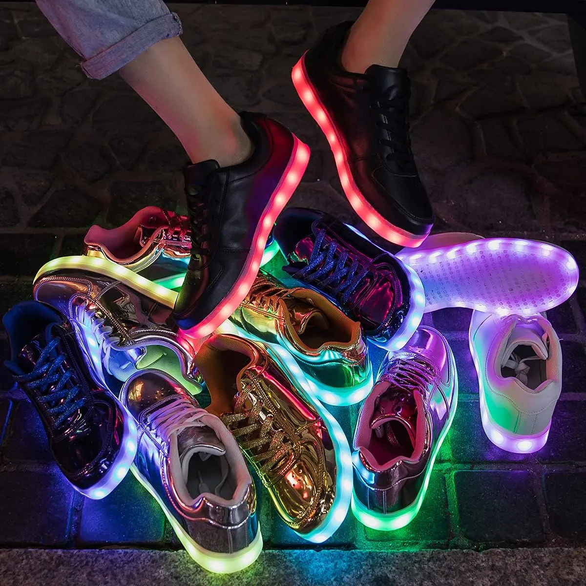 LED Light Up Shoes for Women Men Sports LED Shoes Dancing Sneakers Low-Top USB Charging Shoes for Kids