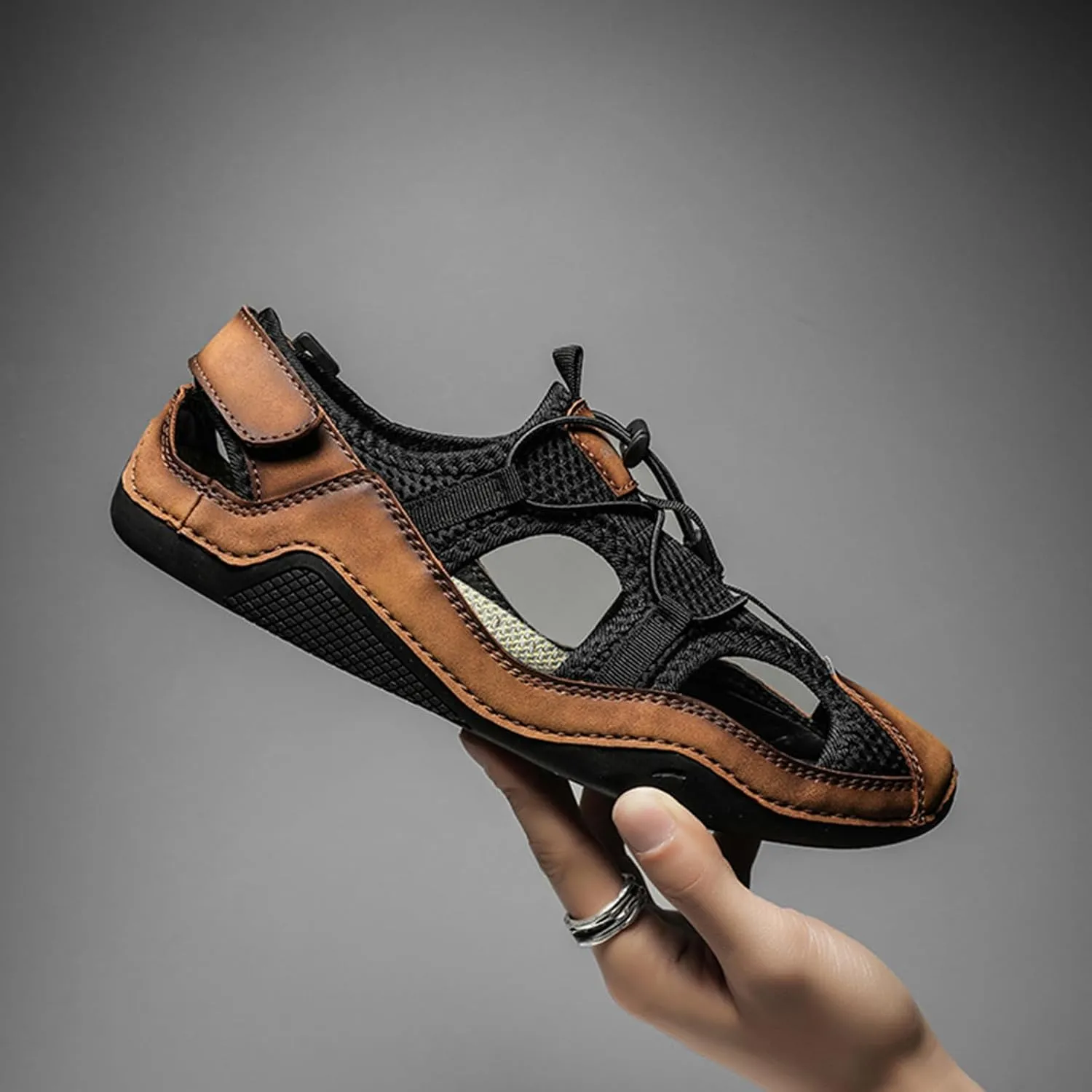 Men's Fashion Breathable Hollow Mesh Cloth Fisherman Sandal Closed Toe Summer Outdoor Water Proof and Slip Beach Loafters for Comfortable Travel Casual Shoes