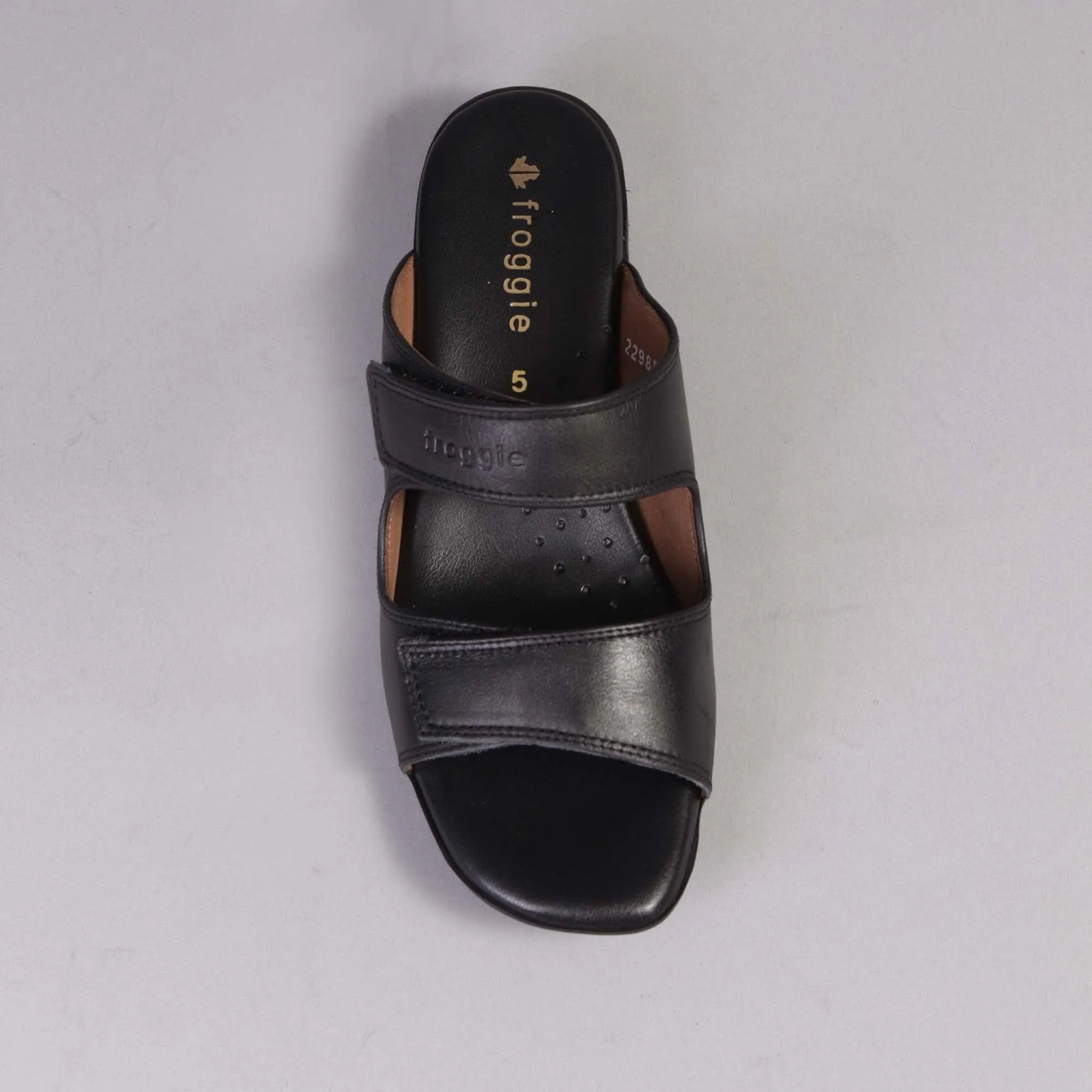 Mule Sandal in Black - 12557