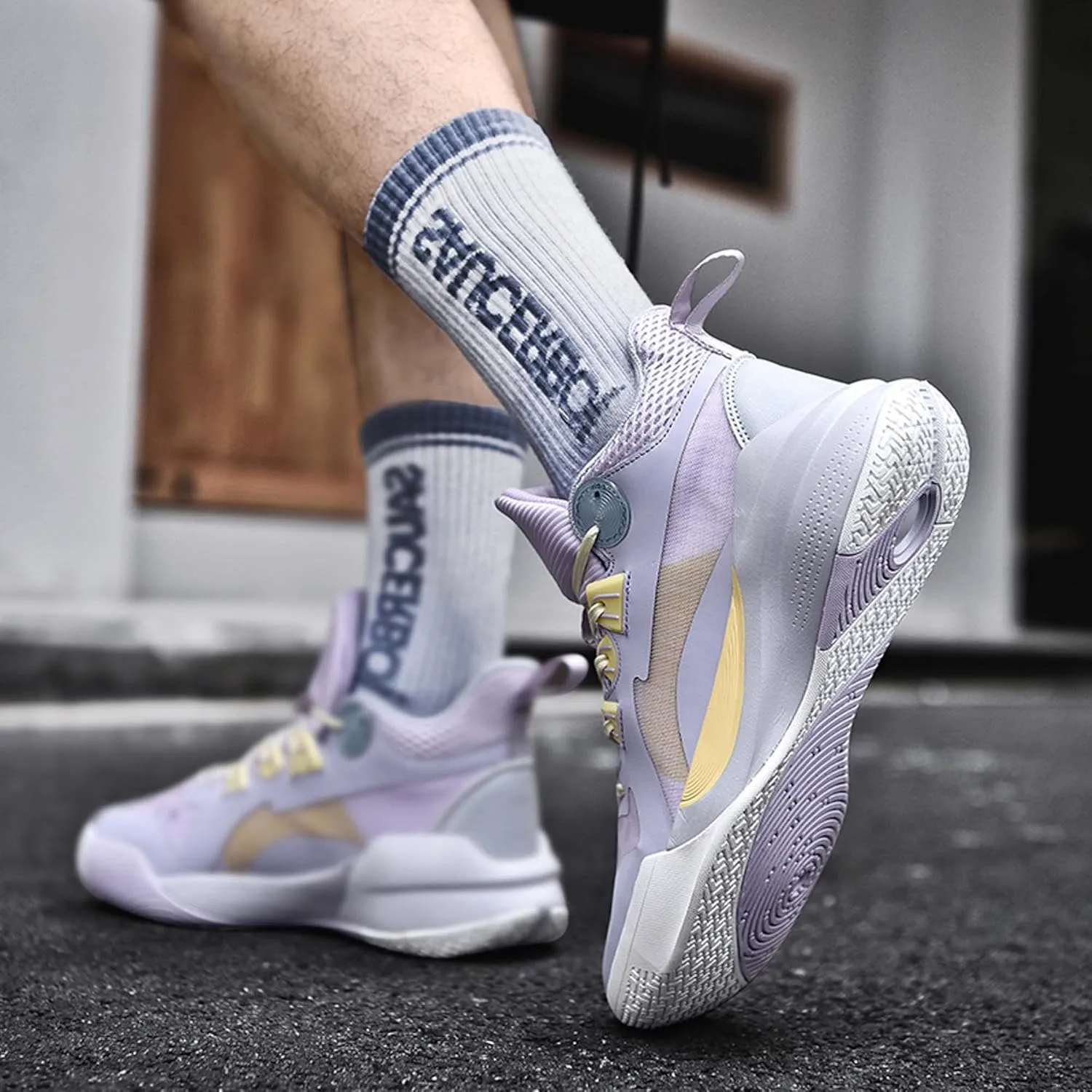 Neutral Basketball Shoes Breathable mesh Men's Shoes Women's Shoes Super Light Tennis Shoes Combat Shoes Actual Combat Shoes Outdoor Shoes