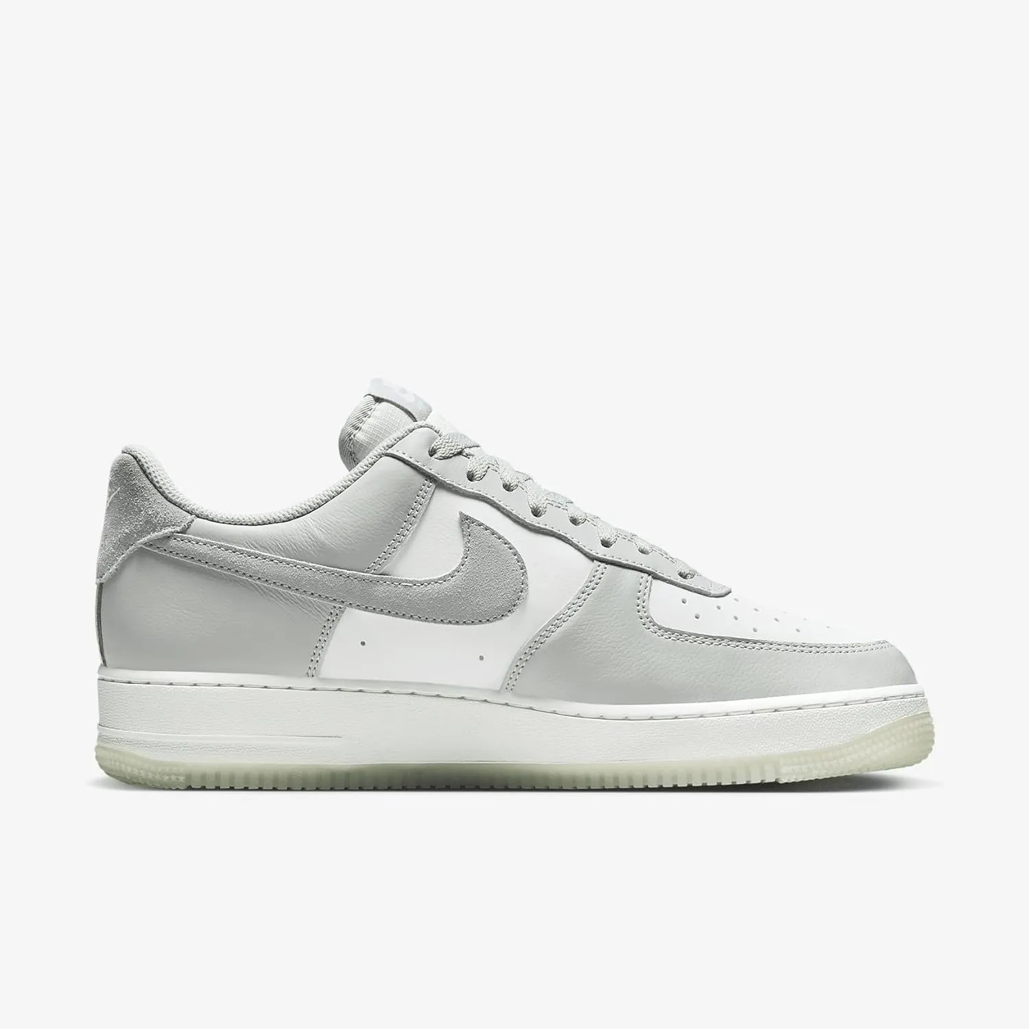 Nike Air Force 1 '07 LV8 Men's Shoes (FJ4170-003, Light Silver/Summit White/Light Pumice)