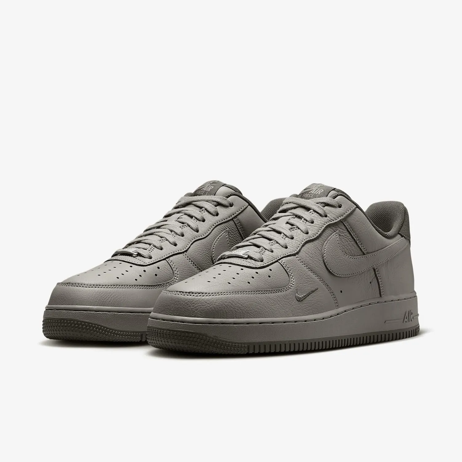 Nike Air Force 1 '07 LV8 Men's Shoes (HM9483-300, Light Army/Cargo Khaki/Light Army)