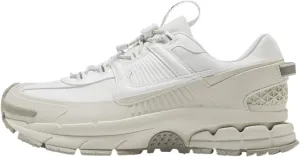 Nike Zoom Vomero Roam Men's Winterized Shoes (HV5951-100, Summit White/Light Bone/Light Iron Ore/Summit White)