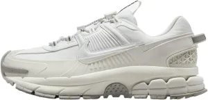 Nike Zoom Vomero Roam Women's Winterized Shoes (HV6410-100, Summit White/Light Bone/Light Iron Ore/Summit White)