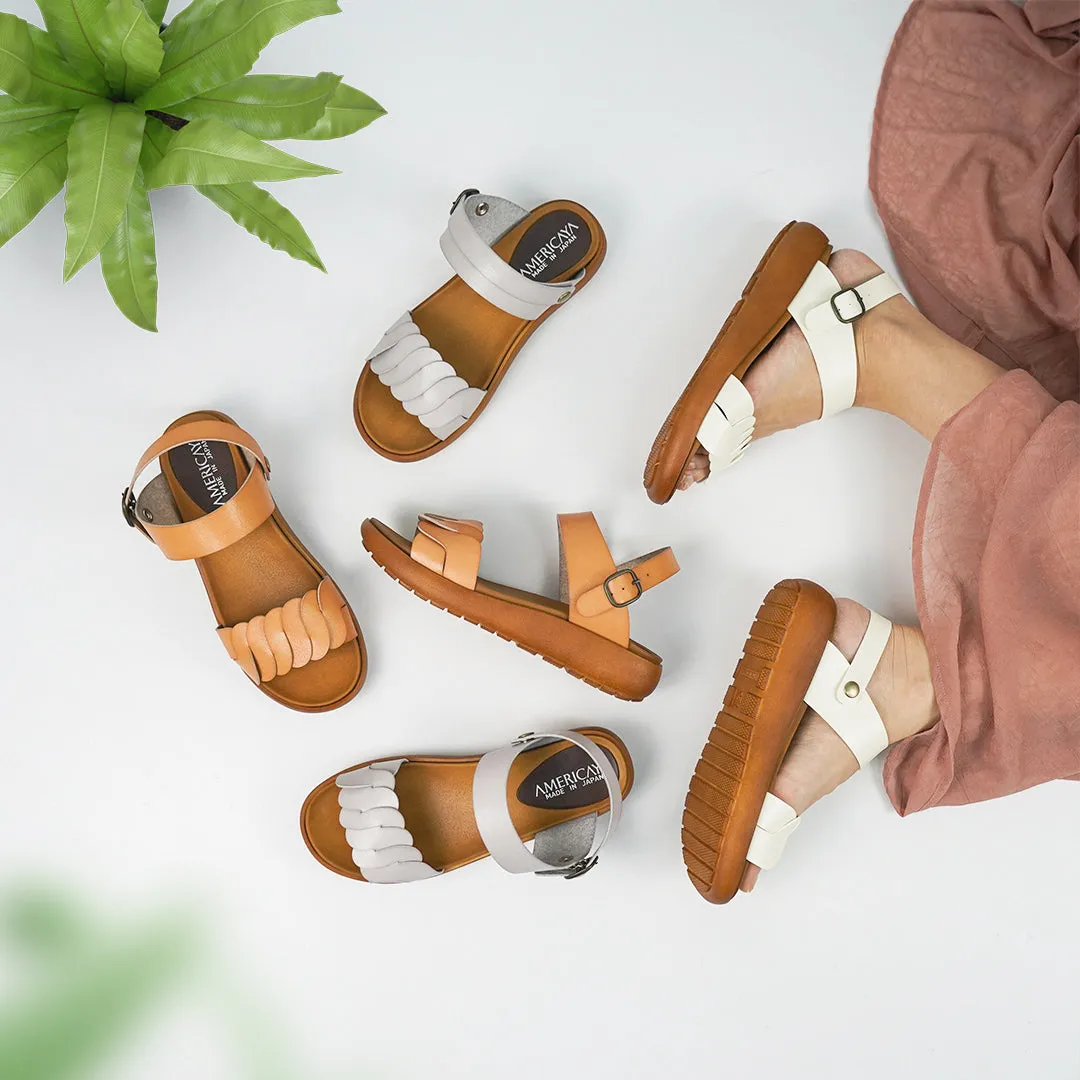 No.8305A Flower Cut Wedge Sandal