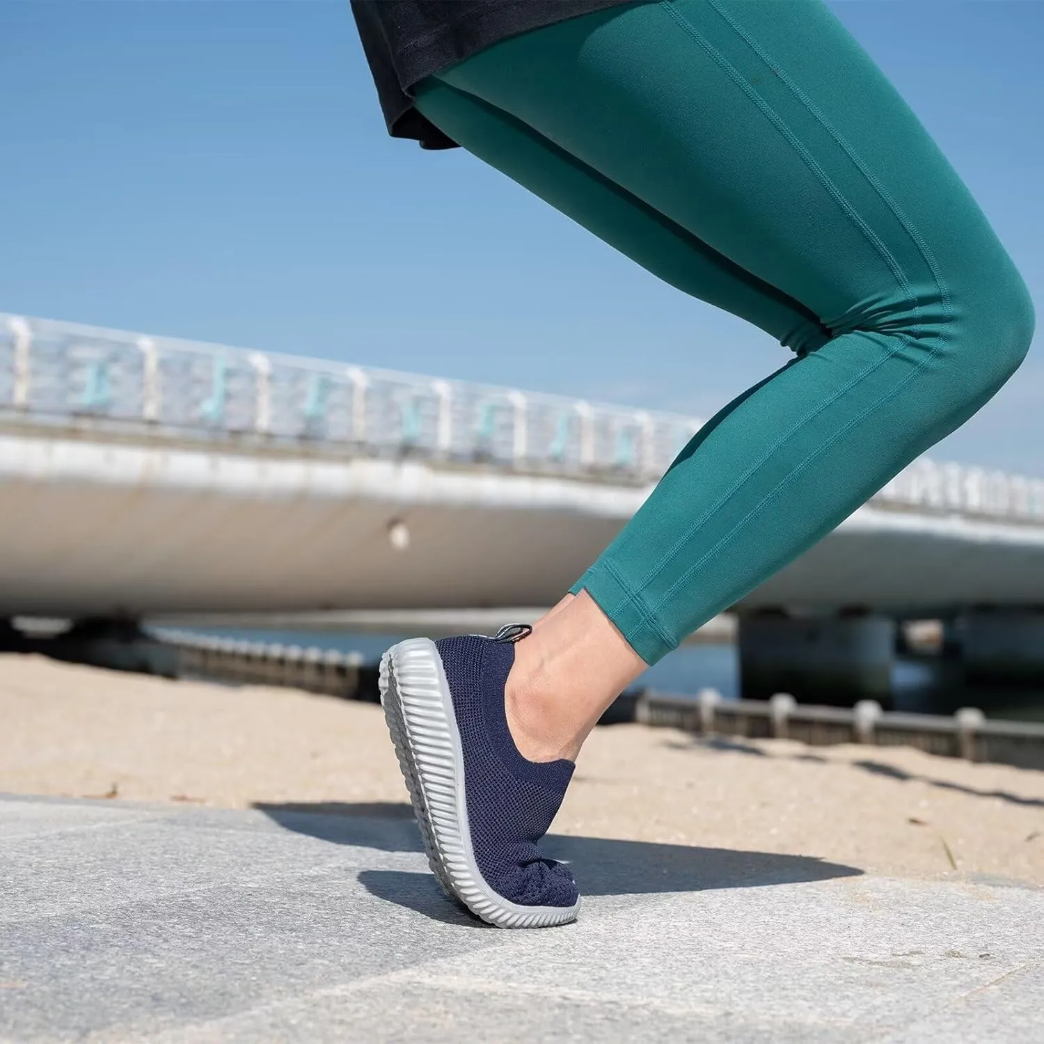 poemlady Walking Shoes Women Slip On Sneakers Knit Lightweight Comfortable Breathable Nurse Shoes for Work Travel