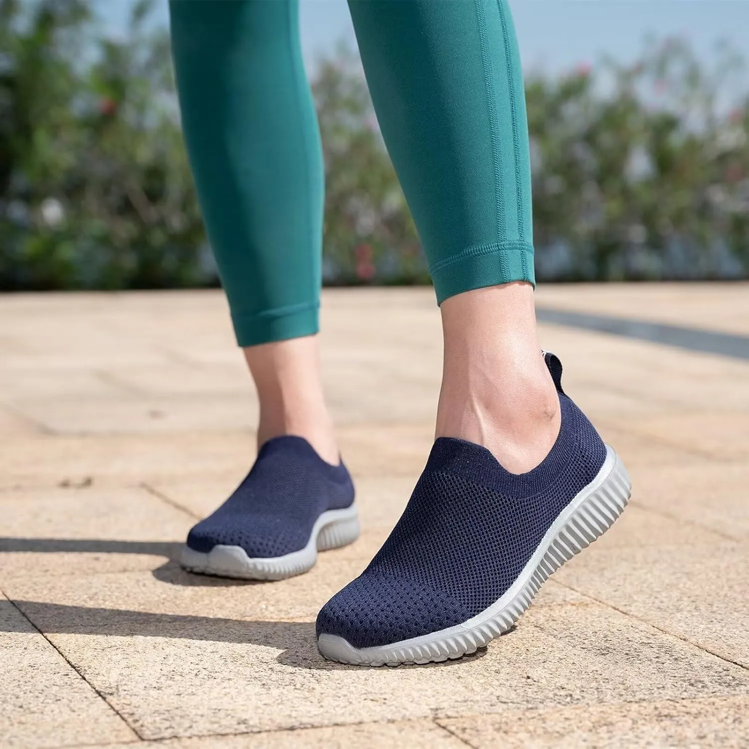 poemlady Walking Shoes Women Slip On Sneakers Knit Lightweight Comfortable Breathable Nurse Shoes for Work Travel