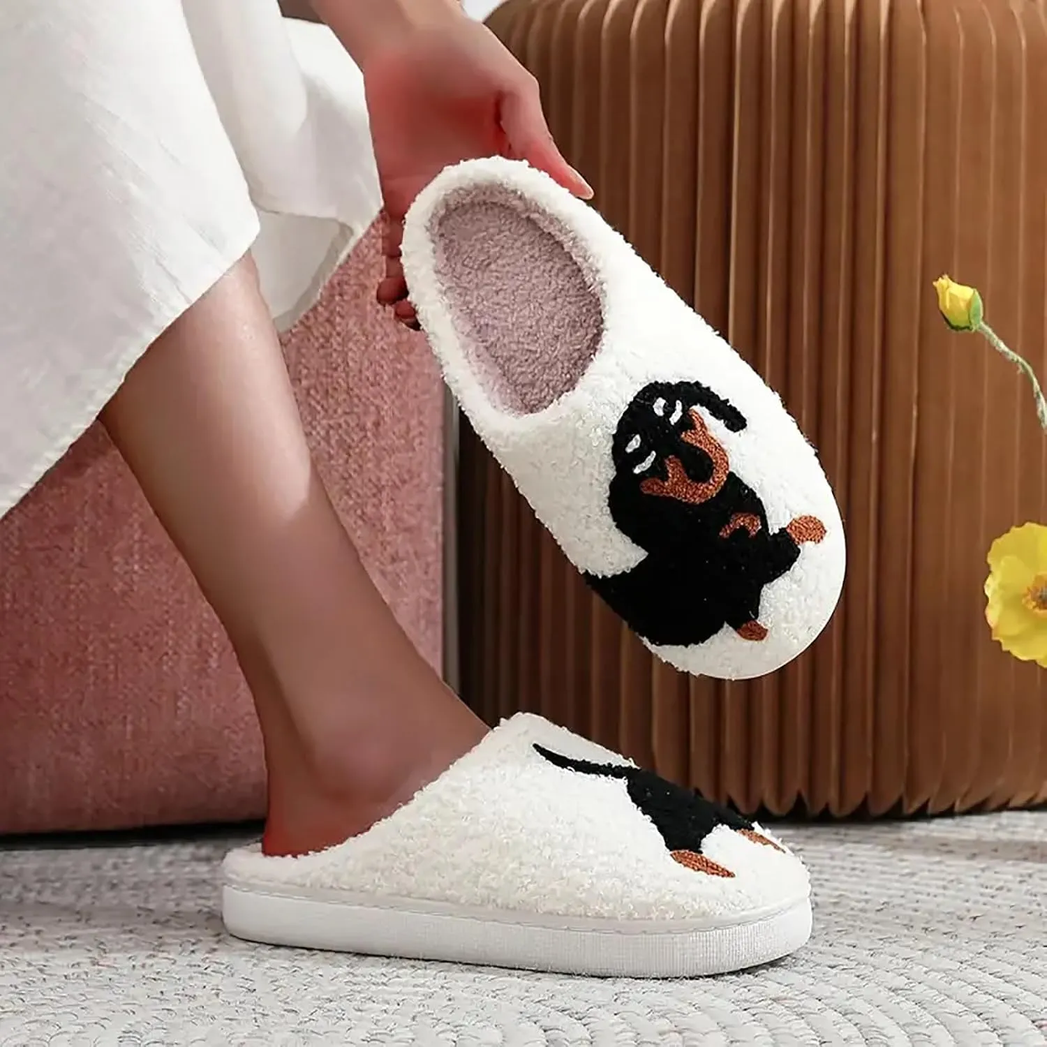 QSKPC Women's Men's Heart Heart Slippers Strawberry Cherry Mushroom Slippers Evil Eye Slippers Cartoon Animal Cat Slippers Memory Foam Cozy Plush Slippers Couple Indoor Household Slippers