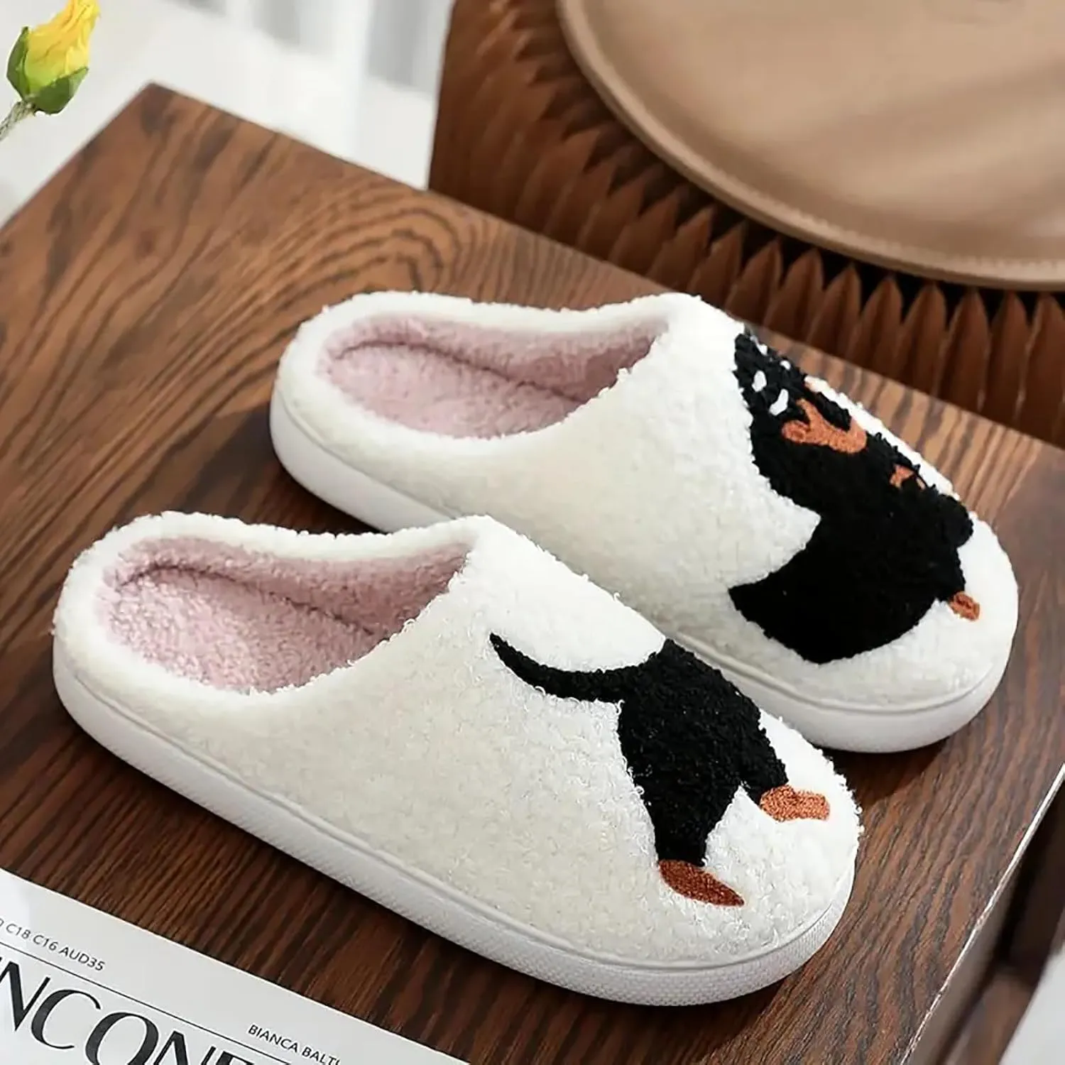 QSKPC Women's Men's Heart Heart Slippers Strawberry Cherry Mushroom Slippers Evil Eye Slippers Cartoon Animal Cat Slippers Memory Foam Cozy Plush Slippers Couple Indoor Household Slippers