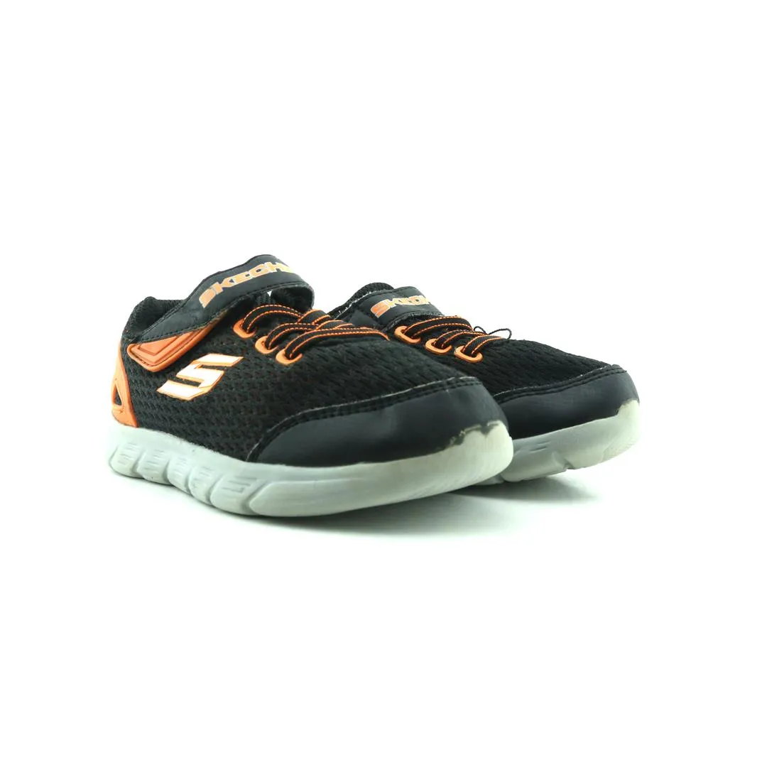 SKECHERS COMFY FLEX
