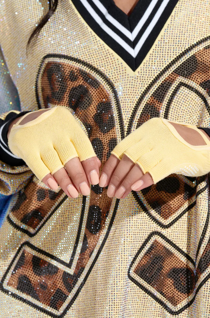 TOO TRENDY GLOVES