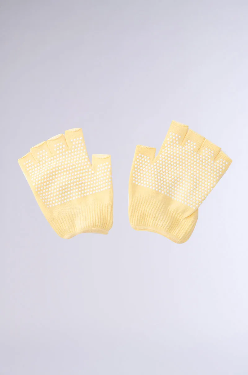 TOO TRENDY GLOVES