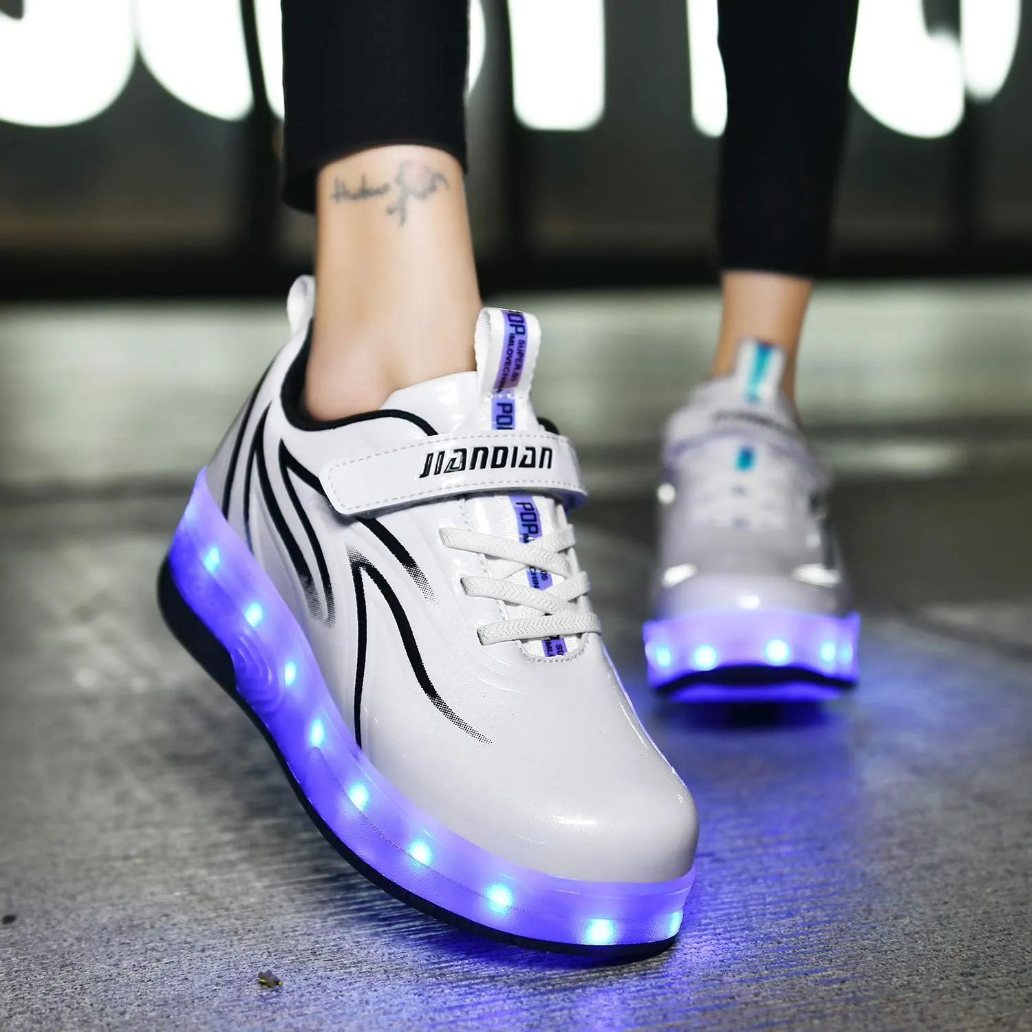 USB Rechargeable Roller Shoes Sneakers for Boys Girls Kids Gift LED Light Up Wheels Shoes Roller Skates