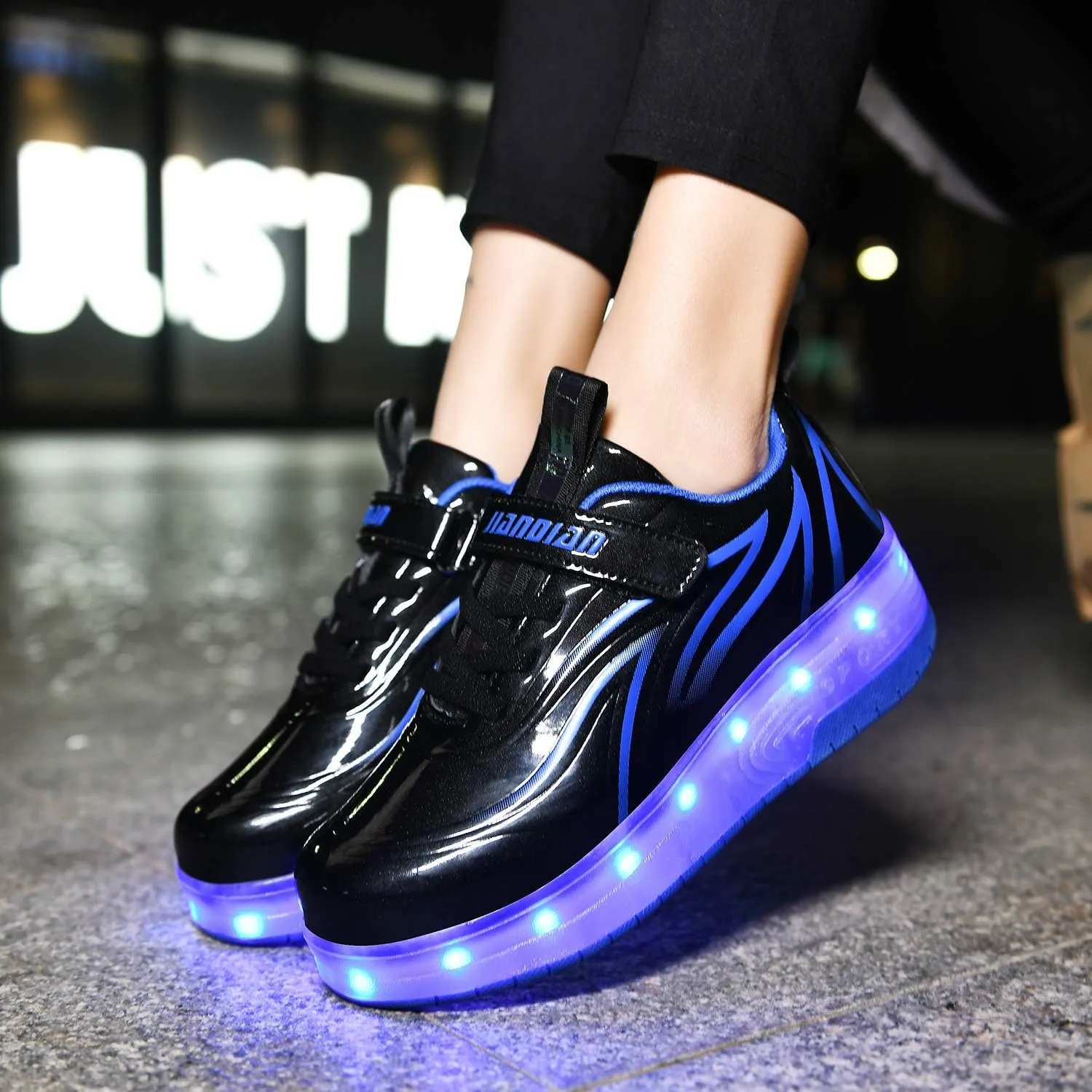 USB Rechargeable Roller Shoes Sneakers for Boys Girls Kids Gift LED Light Up Wheels Shoes Roller Skates
