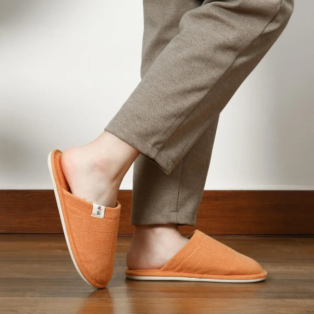 Women Men Comfort House Slippers Warm Home Shoes Anti-Skid Slippers Outdoor Indoor