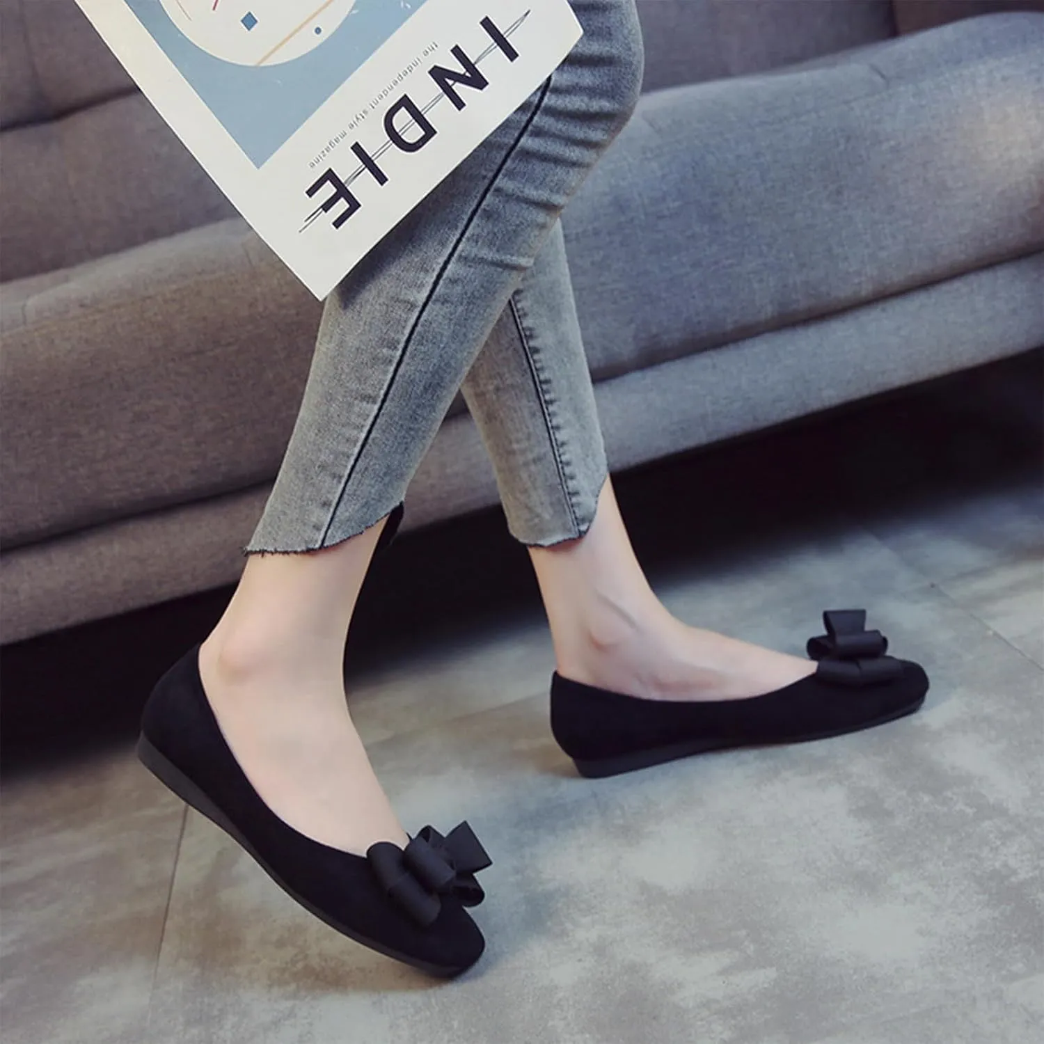 Women's Velvet Bow Slip-On Elegant Flat Loafers Fashion Square Toe Soft Comfort Dress Evening Shoes for Party Prom
