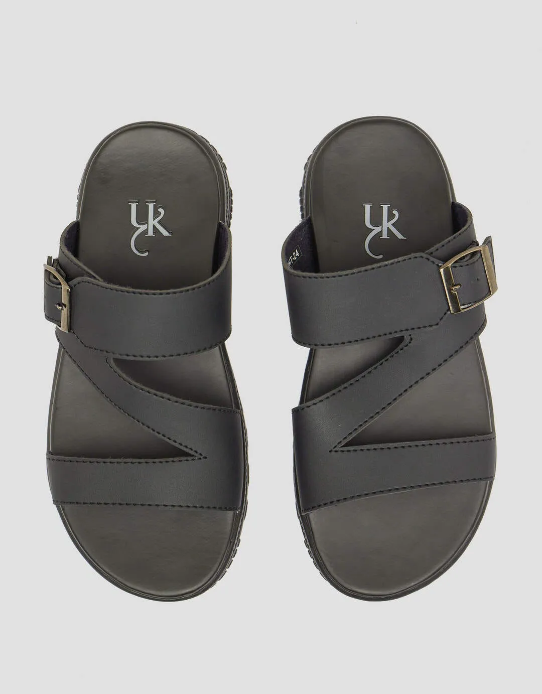 Yongki Komaladi Buckle Sandal Slipper Pria